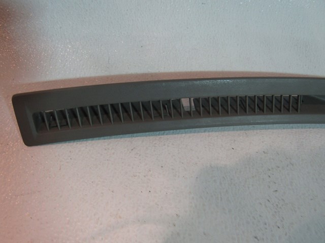 2004 Infiniti G35 Sedan Front RH Passenger Dash Vent 68742 AL500