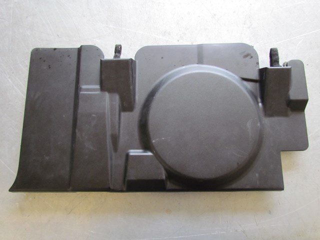 2003 Infiniti G35 Sedan AT RH Passenger Under Dash Cover 68920 AM600