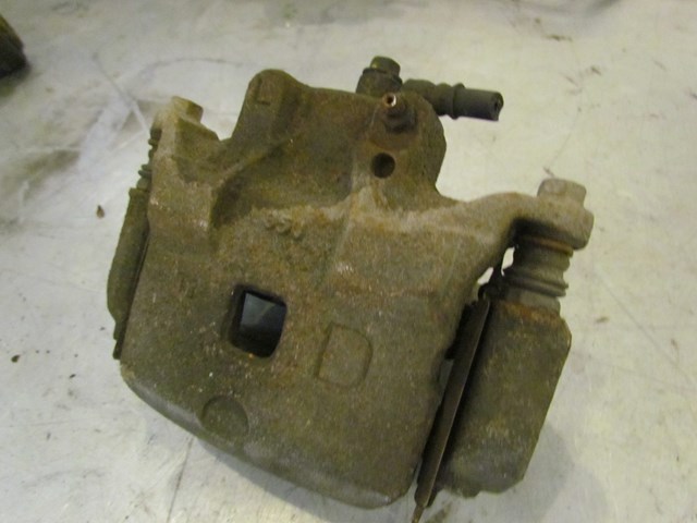 2003 Infiniti G35 AT Front LH Drivers Caliper