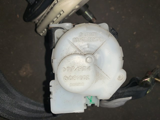 2003-2006 Infiniti G35 Rear Right Seat Belt Assembly Buckle Black