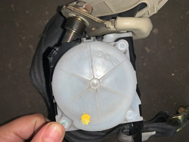 2003-2006 Infiniti G35 Rear Right Seat Belt Assembly Buckle Black