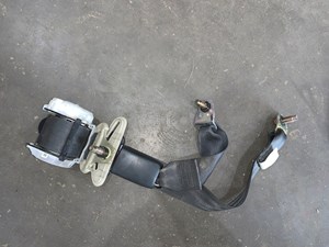 2003-2006 Infiniti G35 Rear Right Seat Belt Assembly Buckle Black