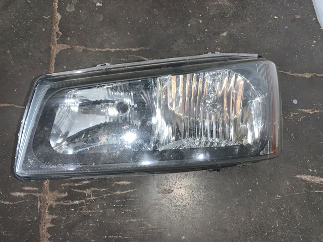 2003-2007 Chevy Silverado 1500 2500 3500 Driver LH Headlight OEM 16530937