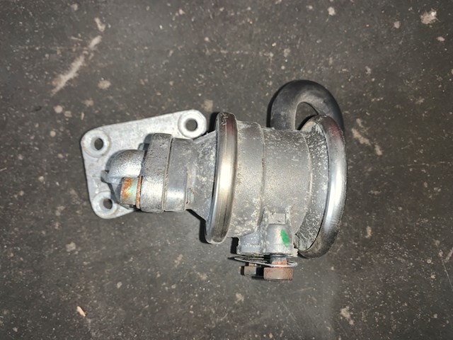 2004-2006 Audi A8 LH Driver EGR Valve OEM 078131165