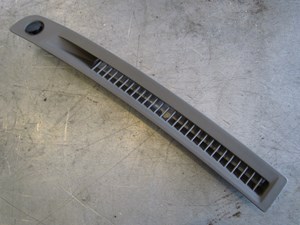 2003 Infiniti G35 Sedan Front LH Drivers Dash Vent With Tweeter Defrost 68743 AL