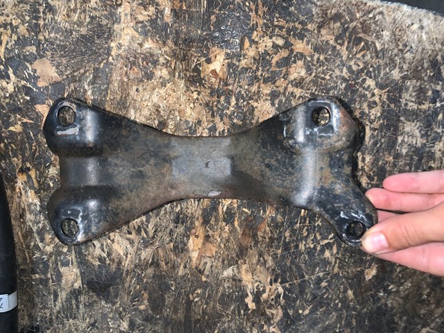 2001 Subaru Legacy WRX Impreza Outback Transmission Mount Bushing Bracket OEM 41