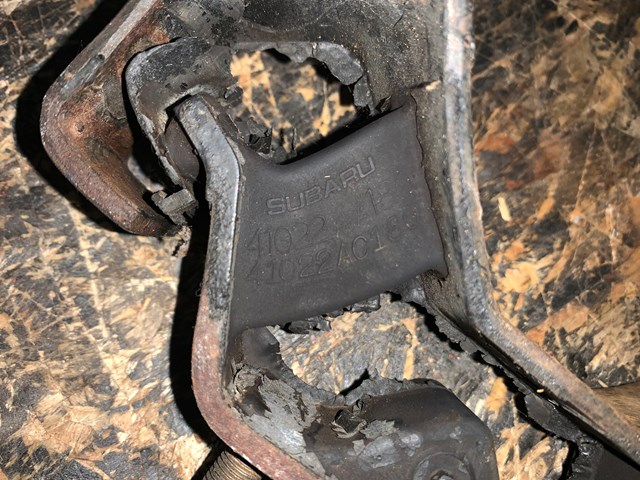 2001 Subaru Legacy WRX Impreza Outback Transmission Mount Bushing Bracket OEM 41