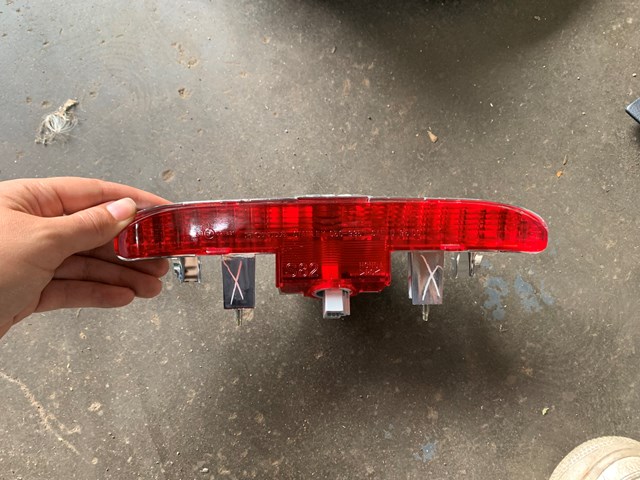2001 Acura CL Third Brake Light BROKEN TAB OEM 050 9357