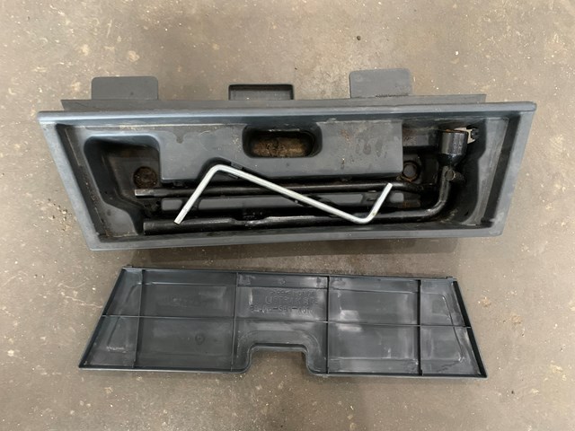 2001 Acura CL Spare Tire Trunk Tool Kit Pocket OEM 84605 S84 A010