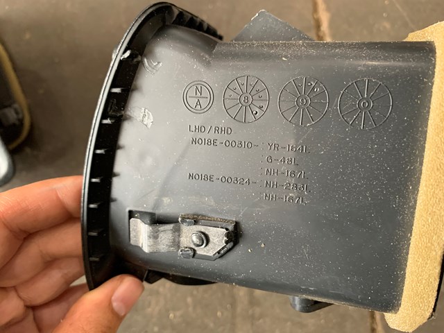 2001 Acura CL Front RH Passenger Dash Vent AC Heat OEM N018E-00310