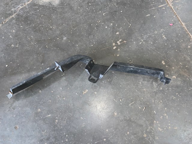 2003-2007 CHEVROLET SILVERADO 1500 FRONT RH PASSENGER BUMPER OUTER FILLER OEM 15