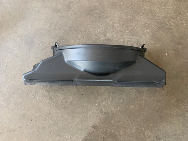 2005 Chevy Silverado 1500 Lower Radiator Cooling Fan Shroud OEM 15707562