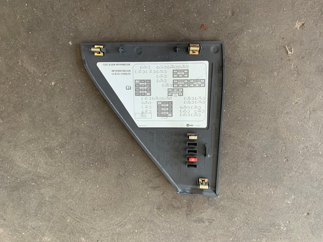 2005 Chevy Silverado 1500 LH Driver Dash Trim OEM 15112667