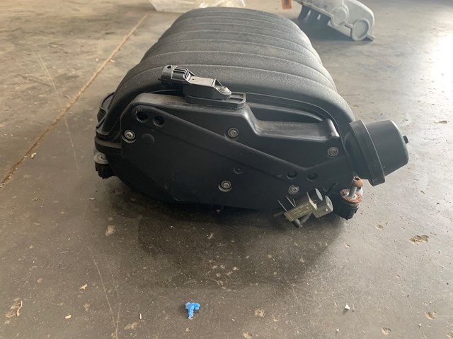 2010-2013 Porsche Panamera 4.8L Engine Air Intake Manifold W/O Turbo