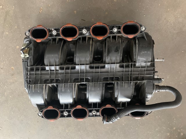 2010-2013 Porsche Panamera 4.8L Engine Air Intake Manifold W/O Turbo