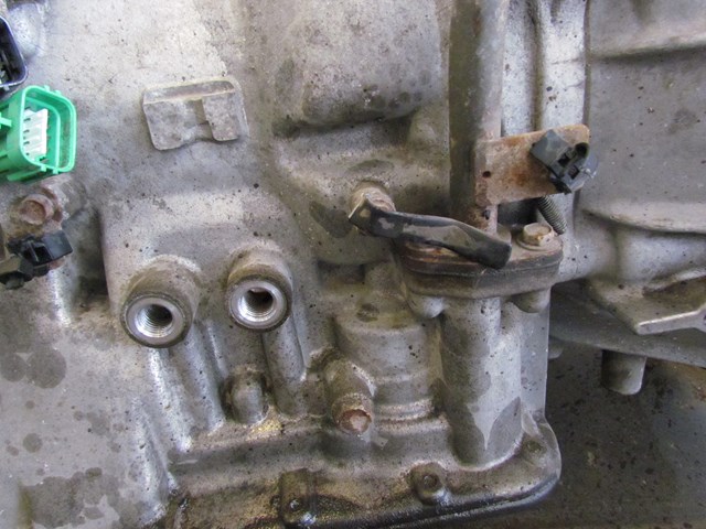 2003 Infiniti G35 Sedan AT Transmission Green Plug See Pics