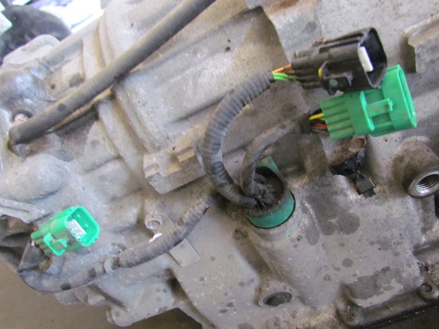 2003 Infiniti G35 Sedan AT Transmission Green Plug See Pics
