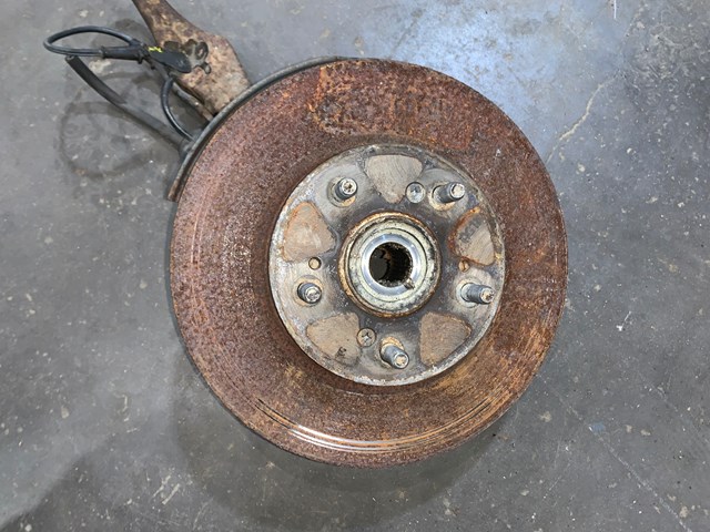 2000 Honda Prelude Front RH Passenger Spindle Hub W/ Wheel Speed Sensor OEM