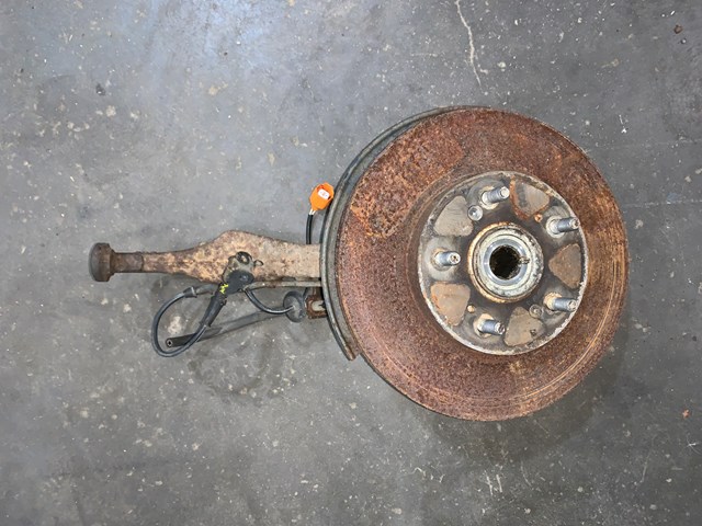 2000 Honda Prelude Front RH Passenger Spindle Hub W/ Wheel Speed Sensor OEM