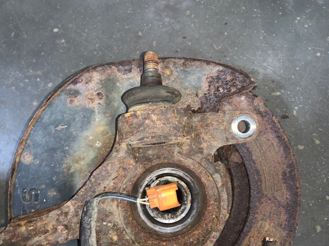 2000 Honda Prelude Front LH Driver Spindle Hub W/ Wheel Speed Sensor OEM