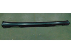 2003 Infiniti G35 Sedan AT RH Passenger Side Skirt