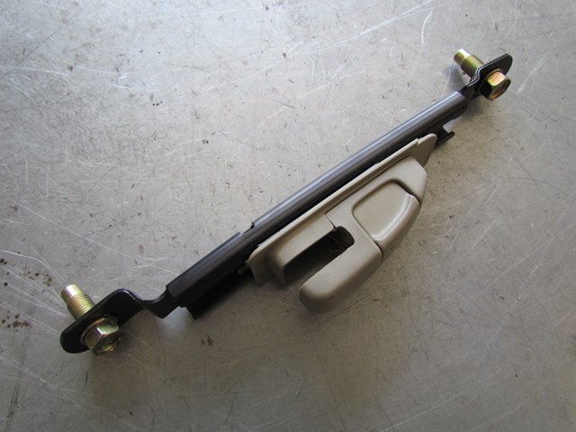 2003 Infiniti G35 Sedan AT Front RH Passenger Seat Belt Adjustment