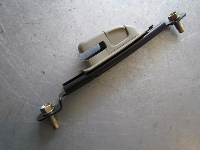 2003 Infiniti G35 Sedan AT Front RH Passenger Seat Belt Adjustment