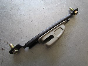 2003 Infiniti G35 Sedan AT Front RH Passenger Seat Belt Adjustment