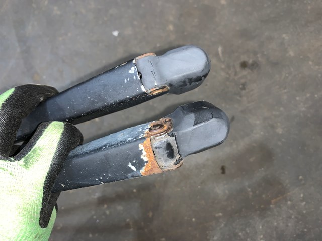 1987 BMW 325is E30 Coupe LH RH Windshield Wiper Arms PAIR OEM