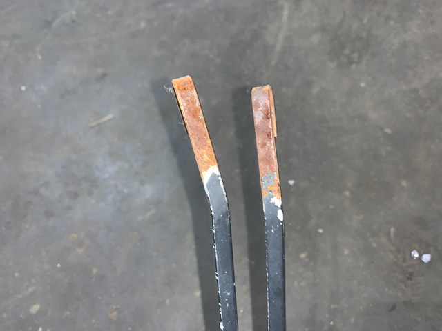 1987 BMW 325is E30 Coupe LH RH Windshield Wiper Arms PAIR OEM