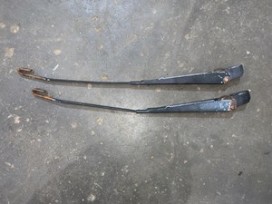 1987 BMW 325is E30 Coupe LH RH Windshield Wiper Arms PAIR OEM