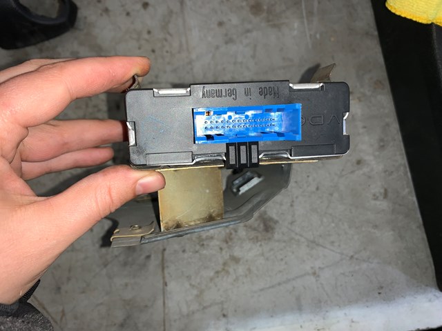 1987 BMW 325is E30 Cruise Control Module W/ Brackets OEM 1371714.9