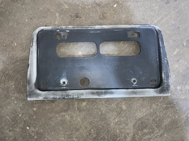 1987 BMW 325is E30 Coupe Front License Plate Bracket OEM 51.18 1904684