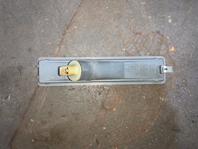 1987 BMW 325is E30 Coupe Sidemarker Light OEM 1377849