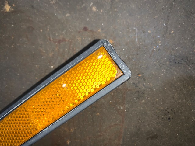 1987 BMW 325is E30 Coupe Sidemarker Light OEM 1377849