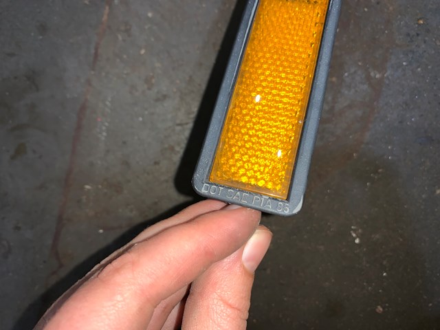 1987 BMW 325is E30 Coupe Sidemarker Light OEM 1377849