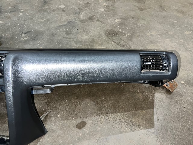 1987 BMW 325is E30 Coupe Black Dash Dashboard w/ Vents OEM