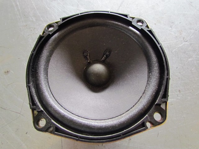 2003 Infiniti G35 Sedan AT Rear LH Drivers Speaker 281556P100