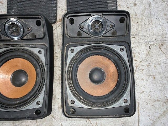 1987 BMW 325is E30 Coupe Rear Premium Speakers W/ Covers Black OEM 