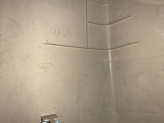 2004 Lincoln Aviator RH Passenger Upper D Pillar Trim Panel OEM 1L24-78280 C46BP