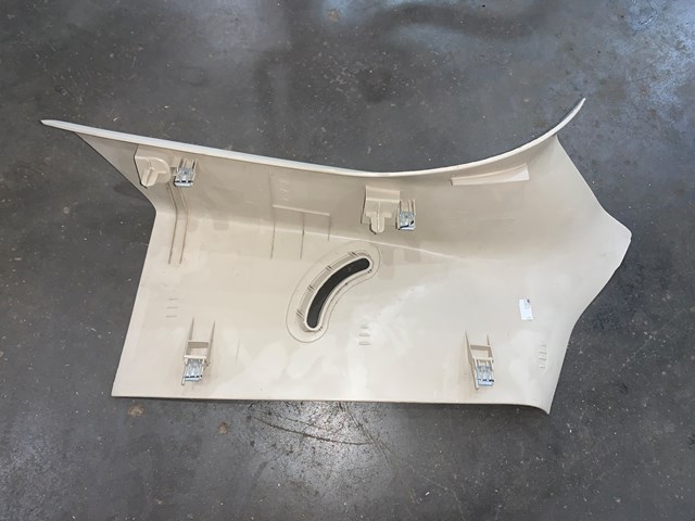 2004 Lincoln Aviator RH Passenger Upper D Pillar Trim Panel OEM 1L24-78280 C46BP