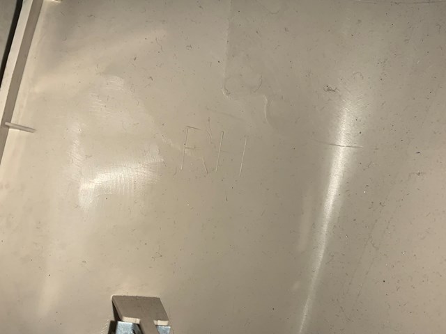 2004 Lincoln Aviator RH Passenger Upper D Pillar Trim Panel OEM 1L24-78280 C46BP