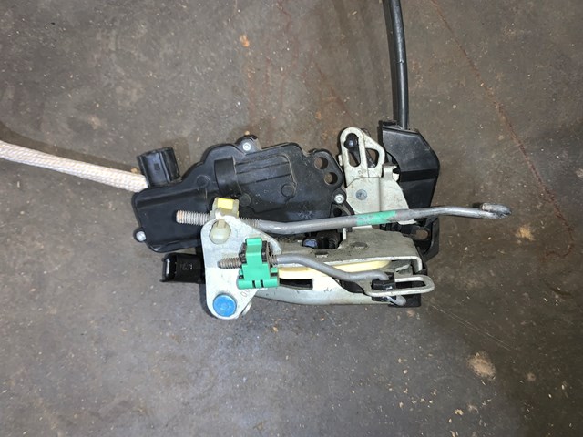 2004 Lincoln Aviator LH Driver Rear Door Lock Actuator OEM