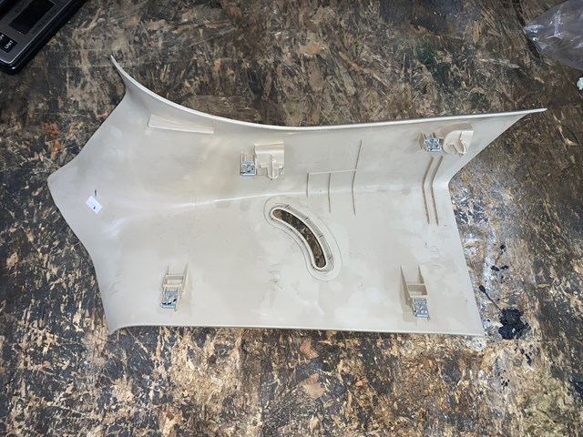 2004 Lincoln Aviator LH Driver Upper D Pillar Trim Panel OEM 1L24-78280