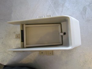 2003 Infiniti G35 Sedan AT Rear Center Console Surround 79922 AL500