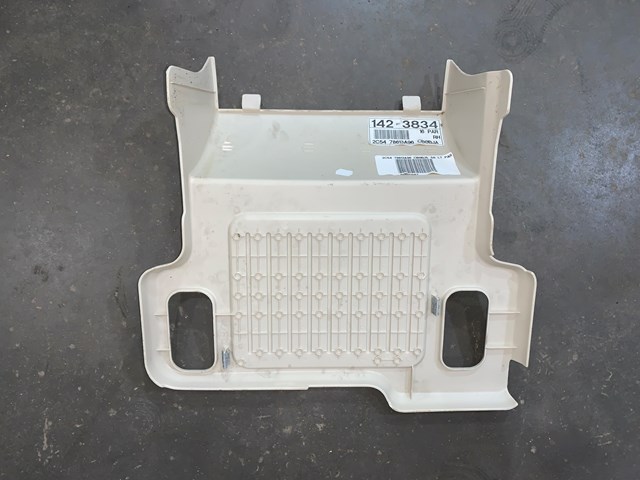 2004 Lincoln Aviator RH Passenger Rear Floor Seat Trim OEM 2054-78613A96