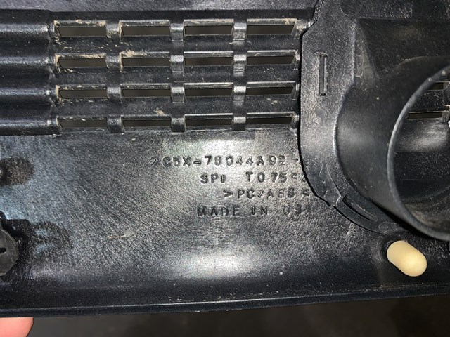 2004 Lincoln Aviator Dash Defroster Vent OEM 2C5X-78044A92