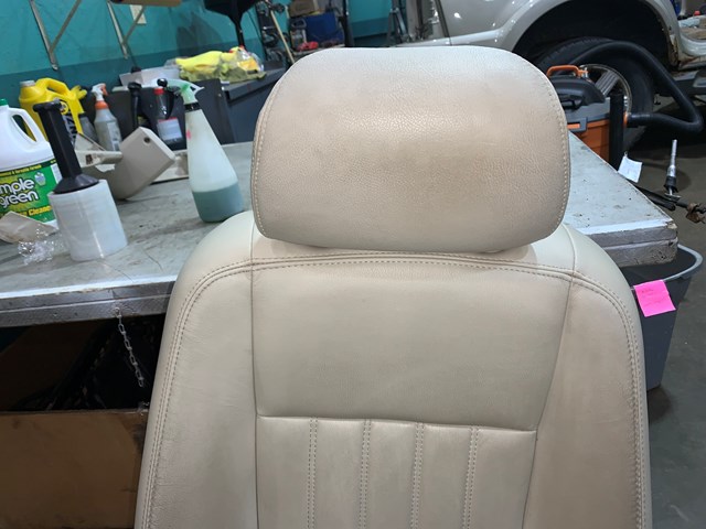 2004 Lincoln Aviator Front RH Passenger Leather Seat Tan OEM