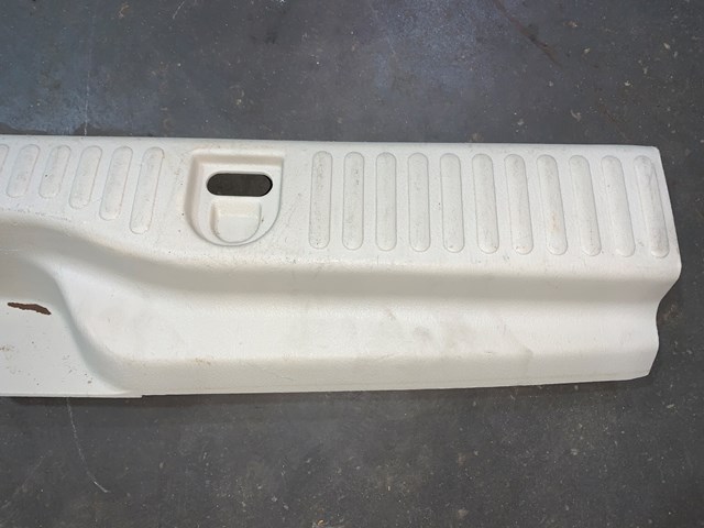 2004 Lincoln Aviator Trunk Liftgate Hatch Scuff Trim Panel OEM 3L24-78404C08