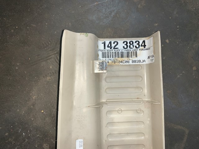 2004 Lincoln Aviator Trunk Liftgate Hatch Scuff Trim Panel OEM 3L24-78404C08